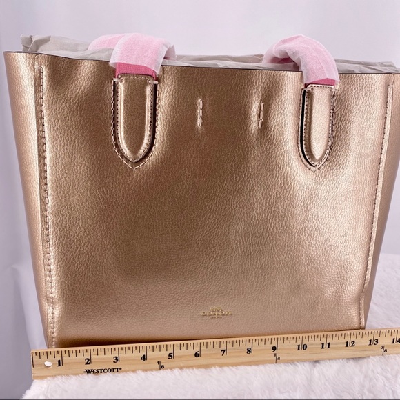 ❌SOLD ELSEWHERE ❌ Coach Rose Leather Derby - Picture 4 of 8